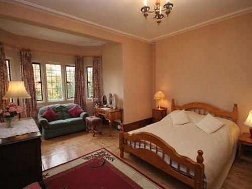 Cleeve House Bed & Breakfast Melksham Dış mekan fotoğraf