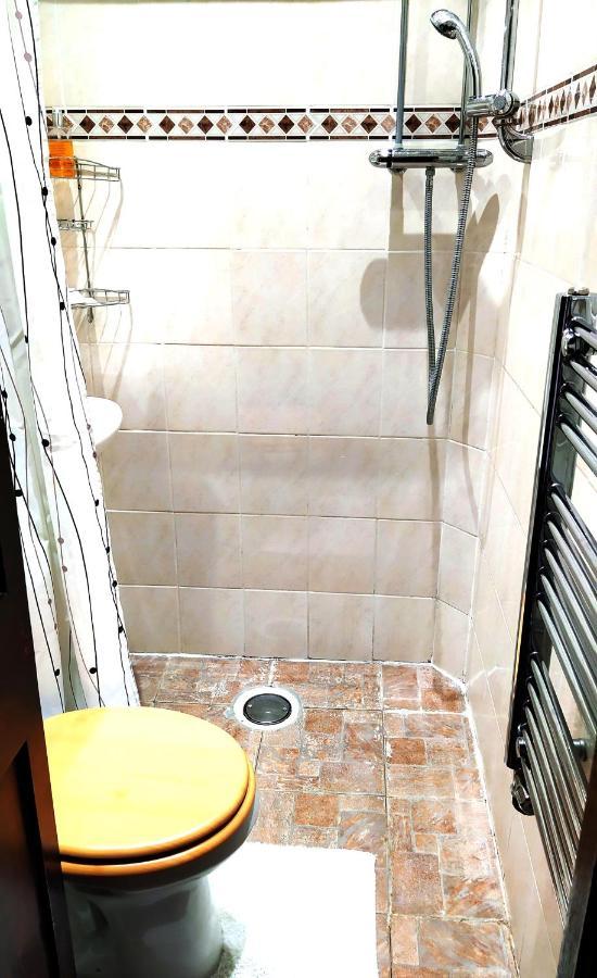 Cleeve House Bed & Breakfast Melksham Dış mekan fotoğraf